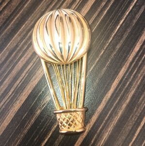 Mjent Gold Tone Hot Air Balloon Brooch
